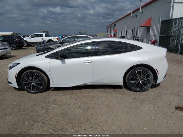 JTDACAAU4R3022498 Toyota PRIUS XLE