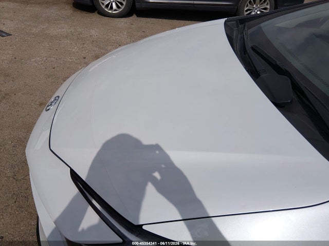 JTDACAAU4R3022498 Toyota PRIUS XLE