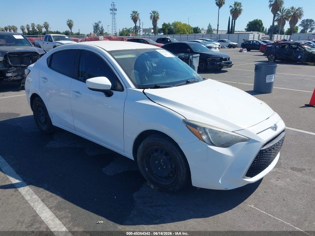 Toyota YARIS L 2019 3MYDLBYV3KY524905 Image 1