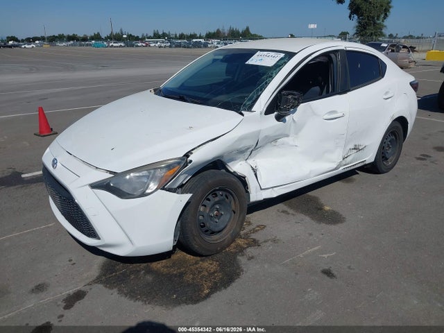 Toyota YARIS L 2019 3MYDLBYV3KY524905 Image 2