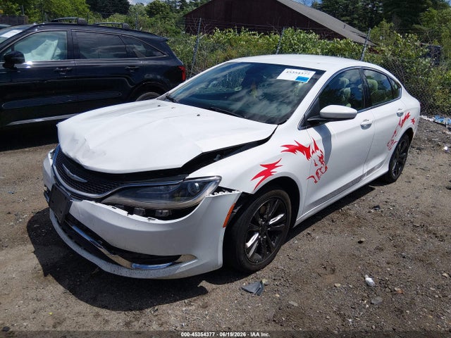Chrysler 200 Limited 2015 1C3CCCAB1FN675295 Image 2