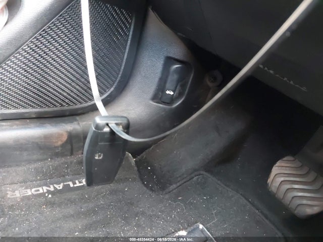 Mitsubishi Outlander 2024 JA4J4VA89RZ076944 Image 11