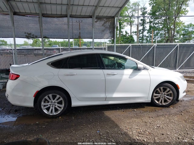 Aukcja sprzedaży 2015 Chrysler 200 Limited, vin: 1C3CCCAB4FN697226, numer aukcji: 45354433