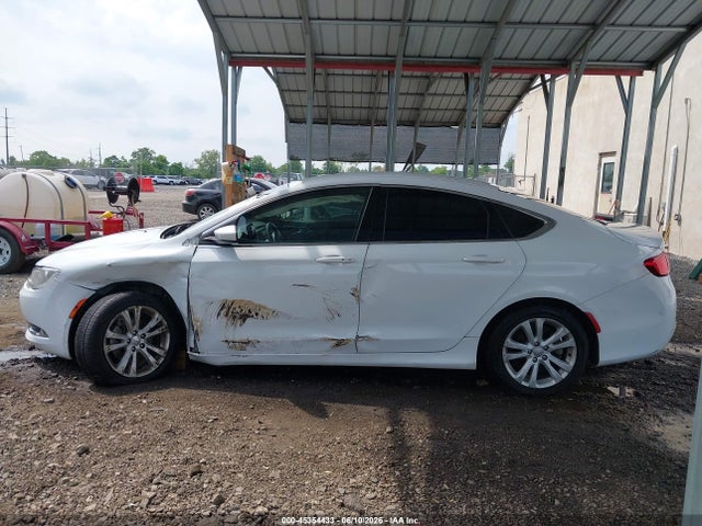 Aukcja sprzedaży 2015 Chrysler 200 Limited, vin: 1C3CCCAB4FN697226, numer aukcji: 45354433