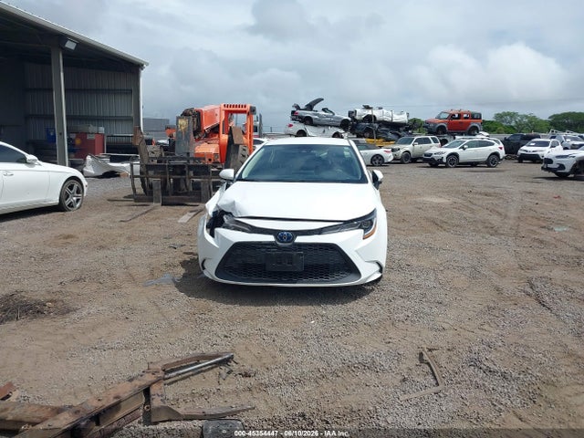 Toyota Corolla Hybrid Le 2022 JTDEAMDE7N3004522 Image 12