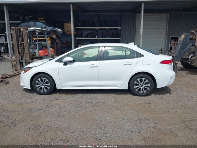 Toyota Corolla Hybrid Le 2022 JTDEAMDE7N3004522 Image 14