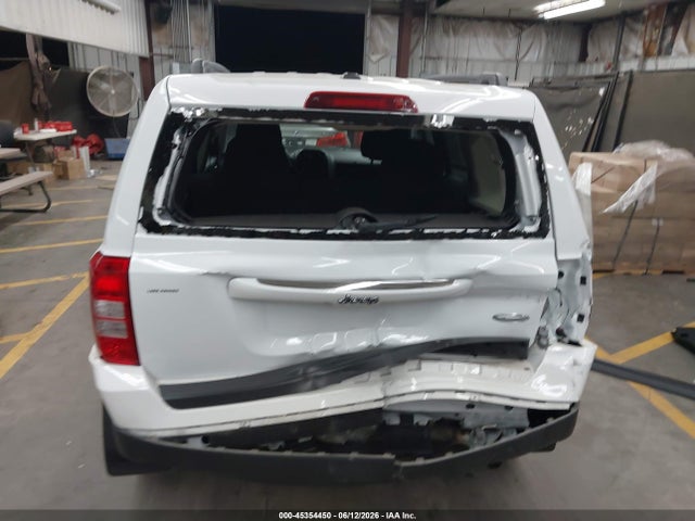 1C4NJPFBXHD117867 Jeep Patriot Latitude Fwd