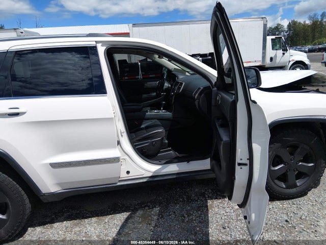 45354449 :رقم المزاد ، 1J4RR4GG7BC737781 vin ، 2011 Jeep Grand Cherokee Laredo مزاد بيع
