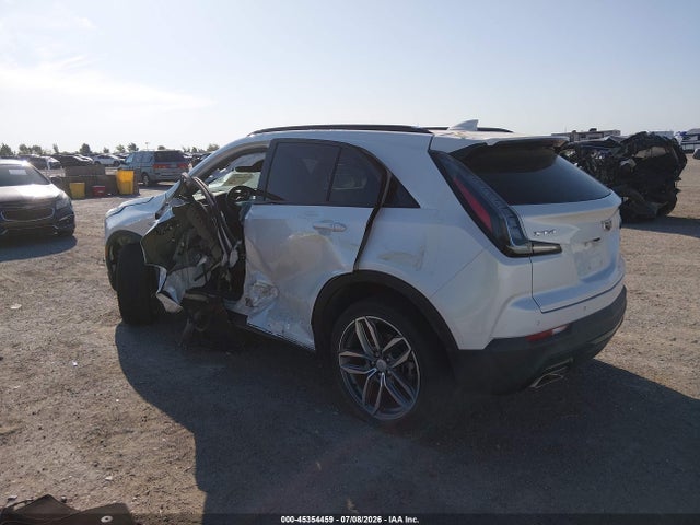 Продажа на аукционе авто 2022 Cadillac Xt4 Fwd Sport, vin: 1GYFZER41NF105602, номер лота: 45354459