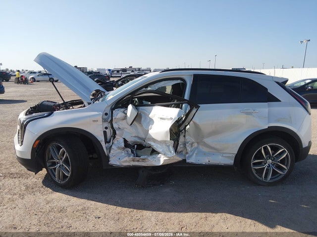 Продажа на аукционе авто 2022 Cadillac Xt4 Fwd Sport, vin: 1GYFZER41NF105602, номер лота: 45354459