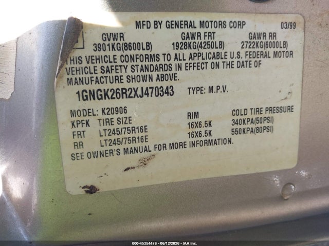 45354476 :رقم المزاد ، 1GNGK26R2XJ470343 vin ، 1999 Chevrolet Suburban 2500 مزاد بيع