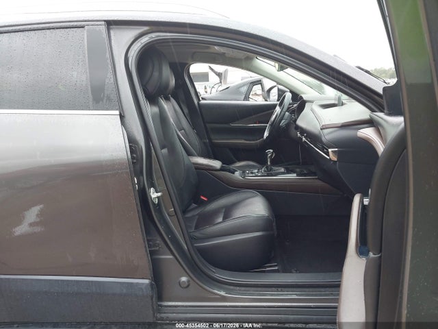 45354502 :رقم المزاد ، 3MVDMBDL5MM307476 vin ، 2021 Mazda Cx-30 Premium مزاد بيع