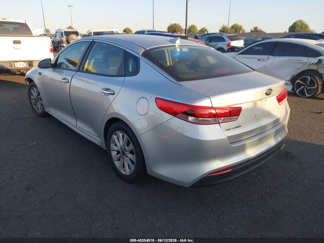 KIA Optima Lx 2018 5XXGT4L30JG263074 Image 3