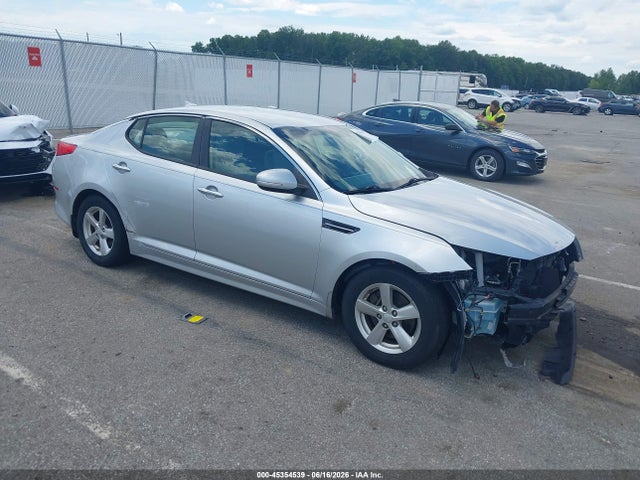 Auction sale of the 2015 Kia Optima Lx, vin: 5XXGM4A7XFG488189, lot number: 45354539