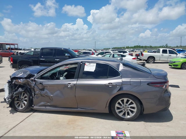 4T1C11AK1PU101708 Toyota CAMRY LE