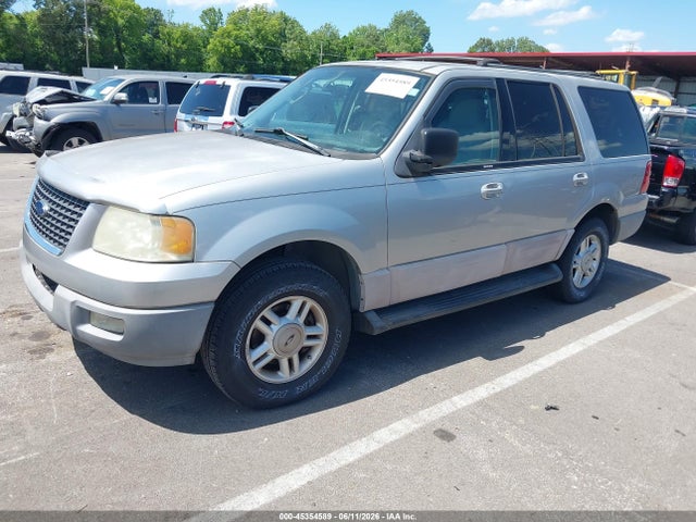 2003 Ford Expedition Xlt მანქანა იყიდება აუქციონზე, vin: 1FMPU15L83LC25597, აუქციონის ნომერი: 45354589