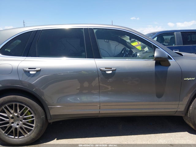 Продажа на аукционе авто 2015 Porsche Cayenne E-hybrid S, vin: WP1AE2A29FLA52010, номер лота: 45354733