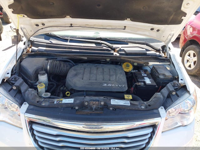 2C4RC1AG7FR741695 Chrysler Town &amp; Country Lx