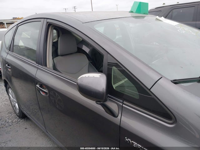 45354880 :رقم المزاد ، JTDZN3EU2HJ060776 vin ، 2017 Toyota Prius V Four مزاد بيع