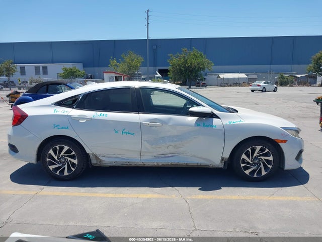 Honda CIVIC EX 2018 19XFC2F75JE207848 Image 14