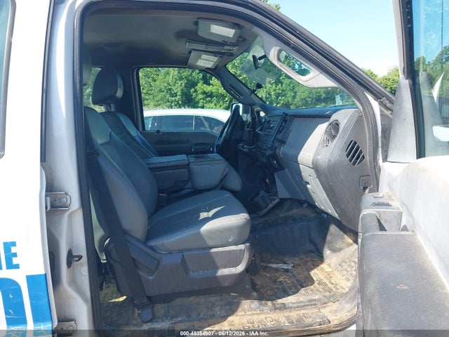 45354907 :رقم المزاد ، 1FT7W2B64FED63455 vin ، 2015 Ford F-250 Xl مزاد بيع