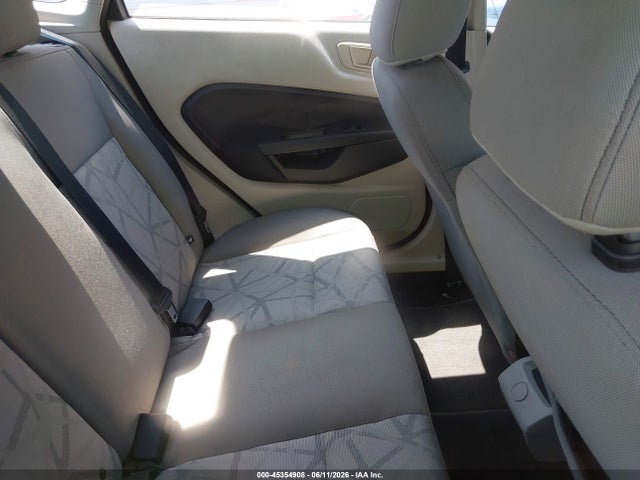 45354908 :رقم المزاد ، 3FADP4BJ5CM156004 vin ، 2012 Ford Fiesta Se مزاد بيع