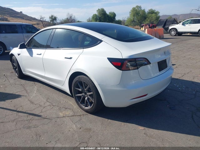 Tesla Model 3 Rear-wheel Drive 2023 5YJ3E1EA4PF706504 Image 3