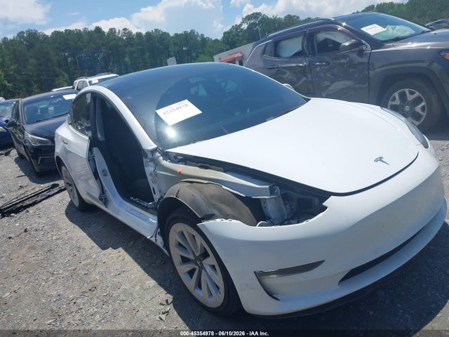 Tesla Model 3 Long Range Dual Motor All-wheel Drive 2022 5YJ3E1EB1NF241556 main image