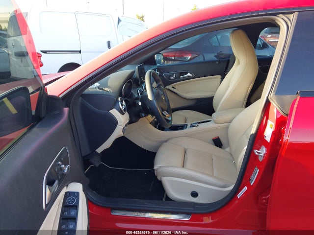 Mercedes-Benz CLA 250 2018 WDDSJ4EB9JN503205 Image 5