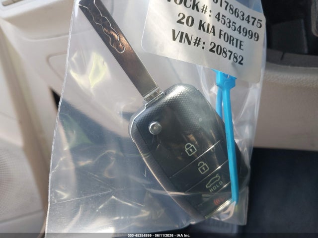 3KPF24AD8LE208782 KIA Forte Lxs