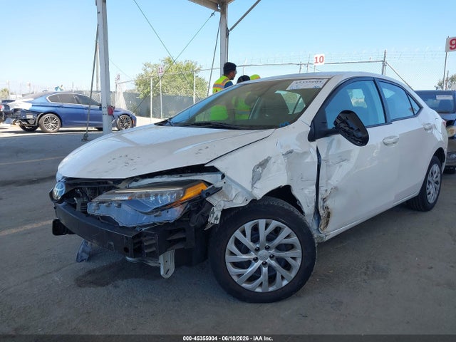 Toyota COROLLA LE 2018 5YFBURHE0JP789386 Image 6
