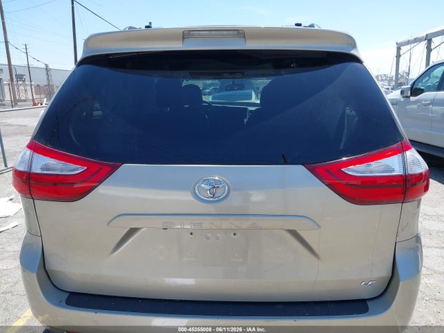 Toyota Sienna Le 8 Passenger 2017 5TDKZ3DC2HS841184 Image 16