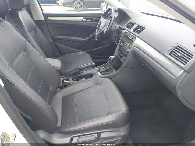 Aukcja sprzedaży 2015 Volkswagen Passat 1.8t Wolfsburg Edition, vin: 1VWAT7A36FC047860, numer aukcji: 45355050