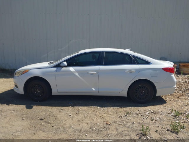 Hyundai SONATA SE 2015 5NPE24AF5FH197284 Image 14