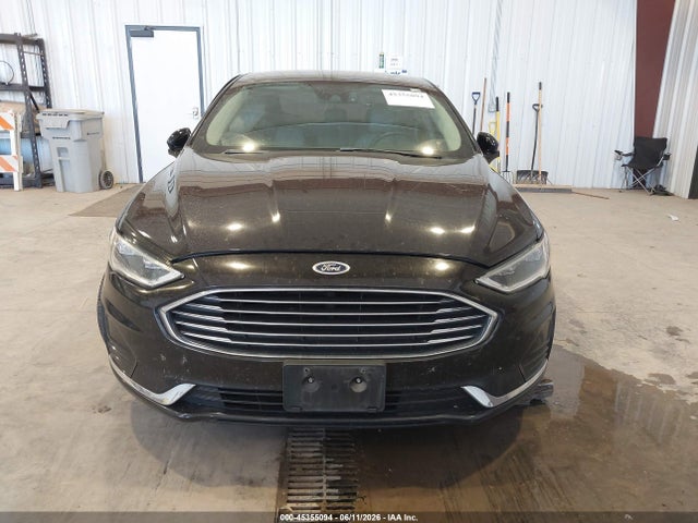 3FA6P0MU7KR235443 Ford Fusion Hybrid Sel