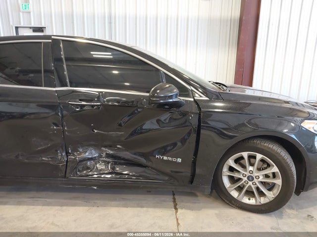 3FA6P0MU7KR235443 Ford Fusion Hybrid Sel