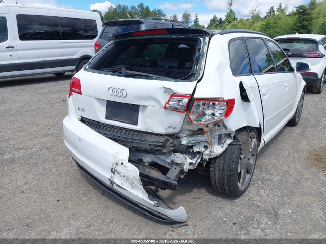 45355100 :رقم المزاد ، WAUKJBFM2BA040215 vin ، 2011 Audi A3 2.0 Tdi Premium مزاد بيع