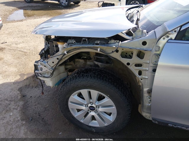 Subaru Outback 2.5i Premium 2018 4S4BSACC5J3201645 Image 19