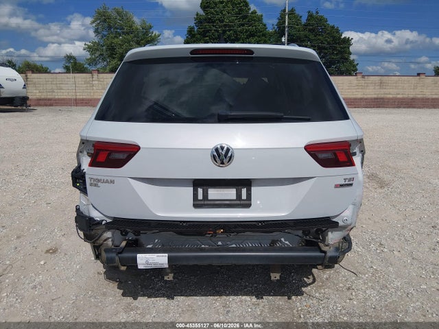3VV2B7AX2JM083650 Volkswagen Tiguan 2.0t Se/2.0t Sel