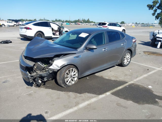 KIA Optima Lx 2016 5XXGT4L38GG004924 Image 2