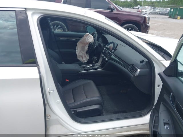 1HGCV1F33NA090267 Honda Accord Sport