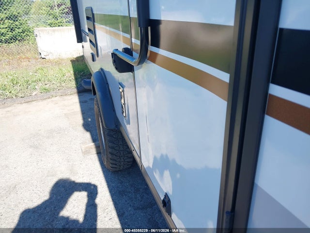 5ZT2RSJC5M3014157 Rockwood Other