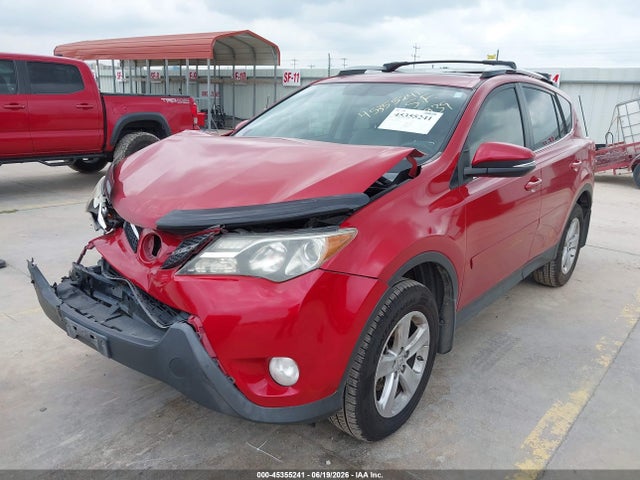 Toyota Rav4 Xle 2014 JTMWFREV7EJ012939 Image 2