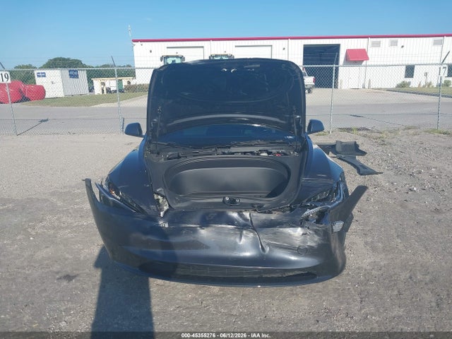 Tesla MODEL 3 2025 5YJ3E1EA6SF000952 Image 12