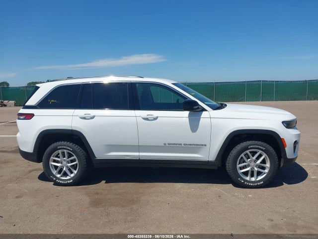 Aukcja sprzedaży 2023 Jeep Grand Cherokee Laredo 4x4, vin: 1C4RJHAG6PC549094, numer aukcji: 45355339
