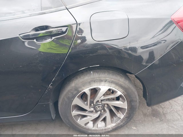 Honda CIVIC EX 2018 2HGFC2F78JH591601 Image 12