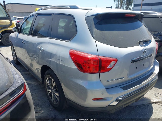5N1DR2MN0JC668479 Nissan Pathfinder Sv