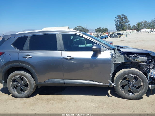 JN8BT3BAXSW002138 Nissan Rogue Sv Fwd