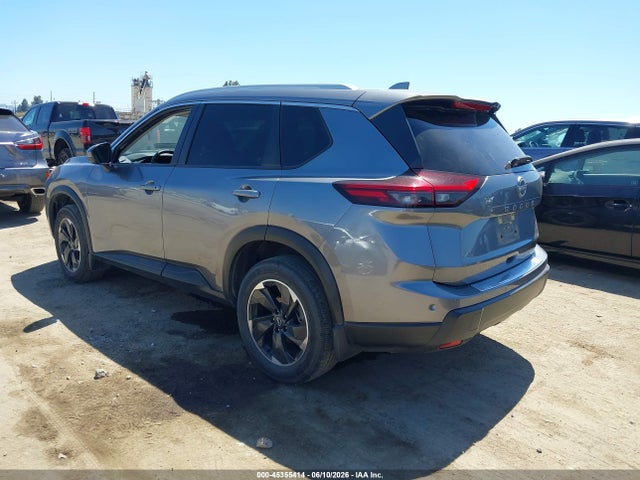 JN8BT3BAXSW002138 Nissan Rogue Sv Fwd