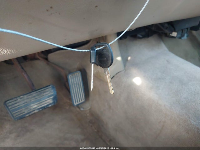 45355592 :رقم المزاد ، 1GCEC14W51Z294428 vin ، 2001 Chevrolet Silverado 1500 مزاد بيع
